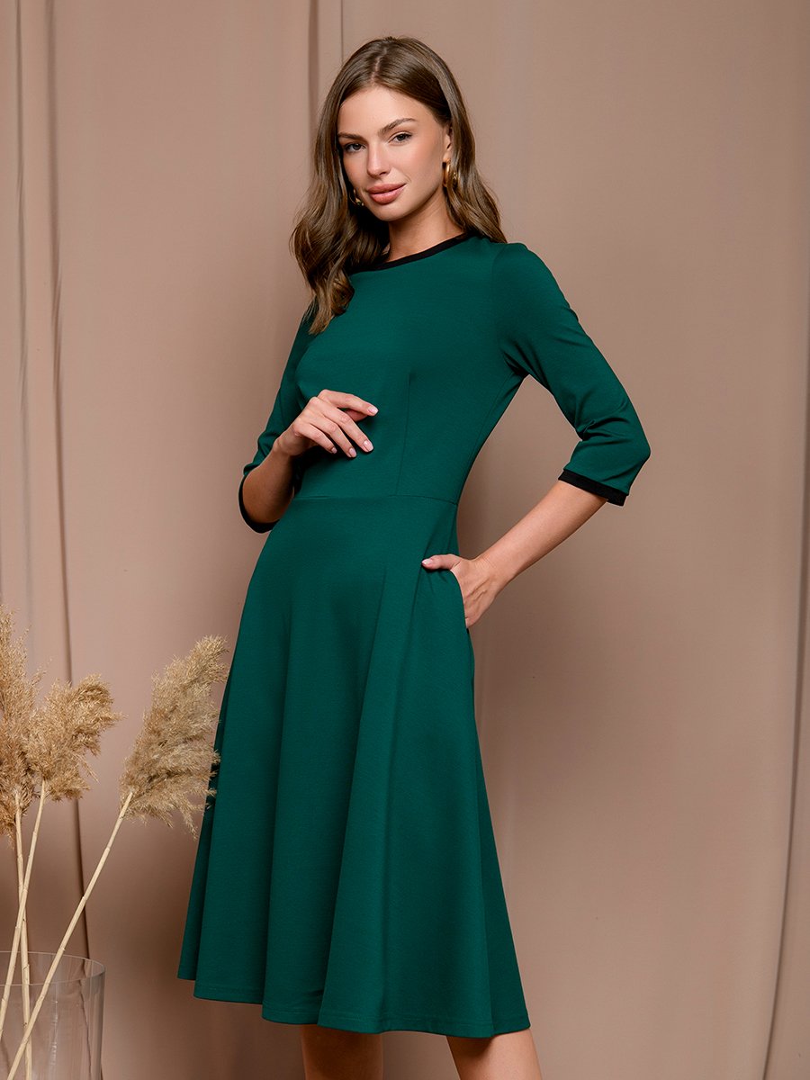 Платье изумрудного цвета длины миди с рукавами 3/4 1001DRESS арт.0132101-02207EM оптом_фото1